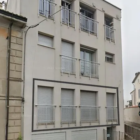House Iolo * Prato (Prato)